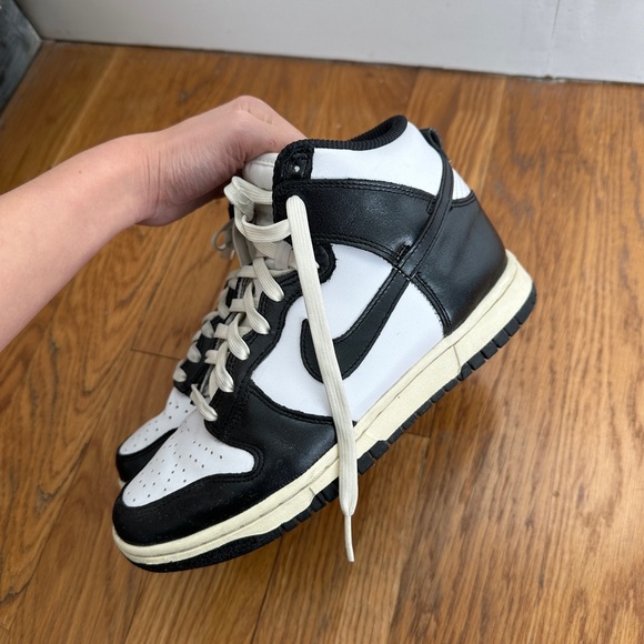 Nike Dunk High “Vintage Black” sneakers in Women’s Size 7 - Picture 4 of 7